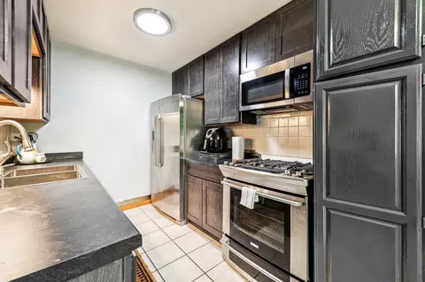 3231 Hill Ridge Dr #97, Eagan, MN 55121 photo 4