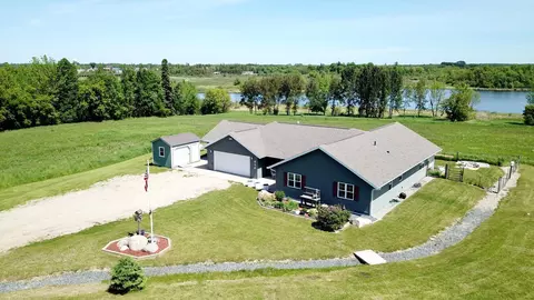 606 Scenic Hwy SE, Blackduck, MN 56630