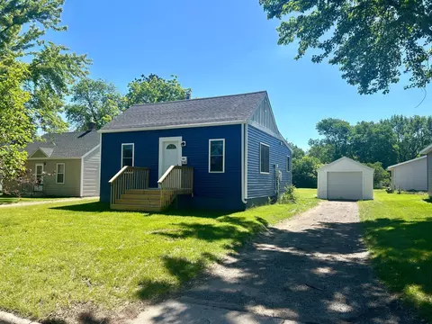 314 3rd St NW, Wadena, MN 56482