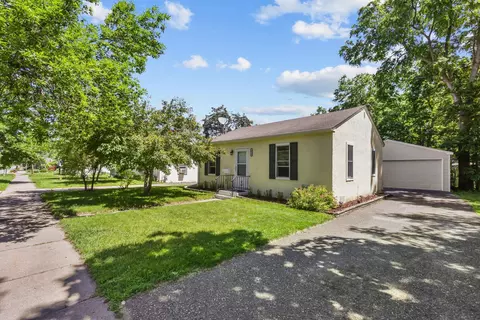 2332 4th Ave, Anoka, MN 55303
