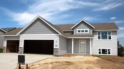 720 Marie Ct, Hastings, MN 55033