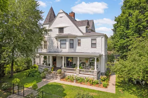 767 Goodrich Ave, Saint Paul, MN 55105