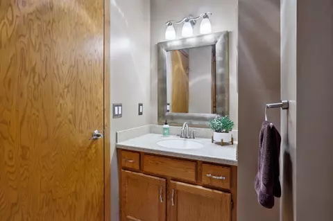 10490 Eagle St NW, Coon Rapids, MN 55433 photo 28