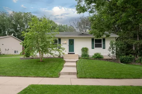 2706 Rose Dr SE, Rochester, MN 55904