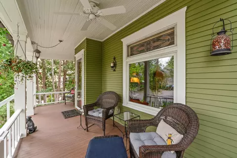1015 W 33rd St, Minneapolis, MN 55408