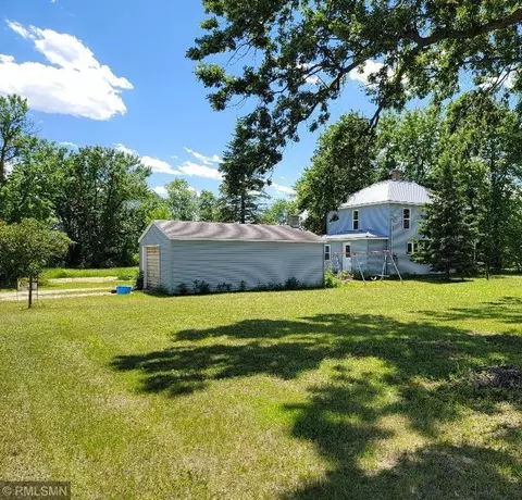 610 2nd St SW, Staples, MN 56479