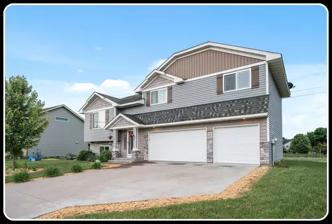 17587 311th St, Shafer, MN 55074