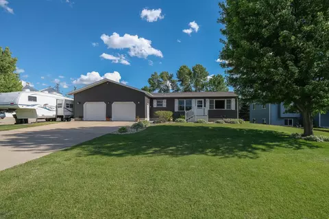 503 N Star Ln, Hartland, MN 56042