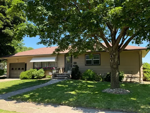 605 Adams Ave, Fairmont, MN 56031