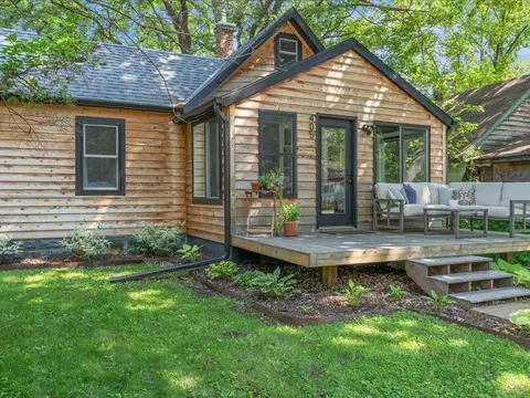 405 1st St SW, Crosby, MN 56441