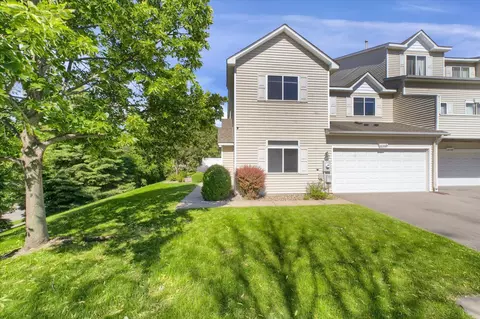 8630 Savanna Oaks #D, Woodbury, MN 55125