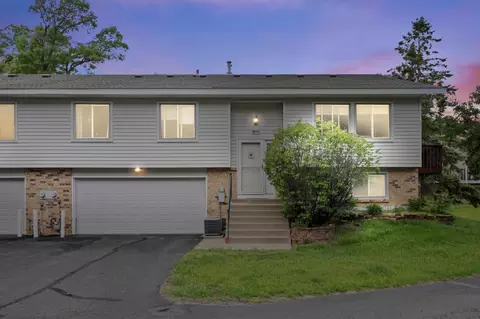 9854 7th St NE, Blaine, MN 55434