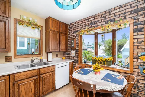 1306 N 19th Ave E, Duluth, MN 55812 photo 8
