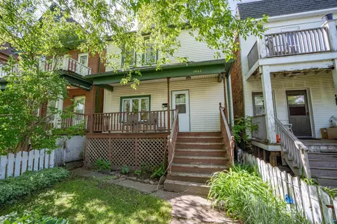 1027 E 5th St, Duluth, MN 55805