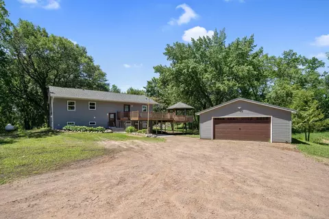 14000 Pokegama Lake Rd, Pine City, MN 55063