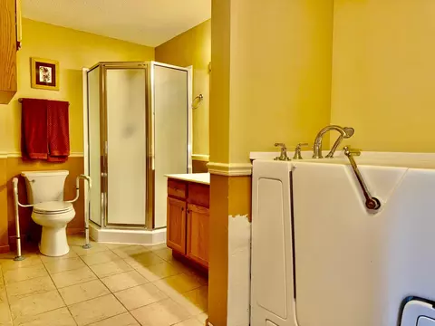 2085 Willow Cir, Centerville, MN 55038 photo 14