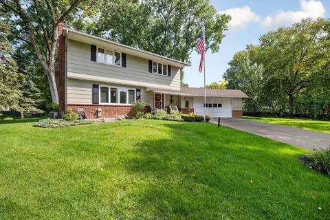 3192 Hafner Ct, Shoreview, MN 55126