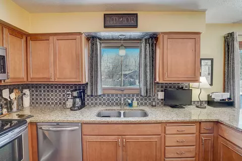 3192 Hafner Ct, Shoreview, MN 55126 photo 11