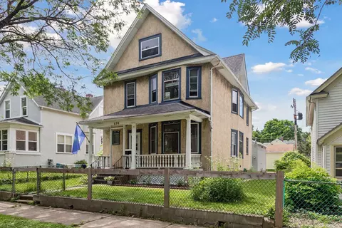 674 Orange Ave E, Saint Paul, MN 55106