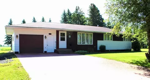 401 Oak St, Oklee, MN 56742