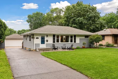 414 Jackson Ave S, Hopkins, MN 55343