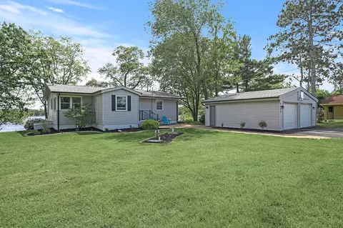 3620 Pauls Lake Cir NE, Cambridge, MN 55008