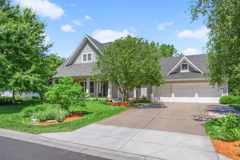 4979 Lilac Way N, Lake Elmo, MN 55042