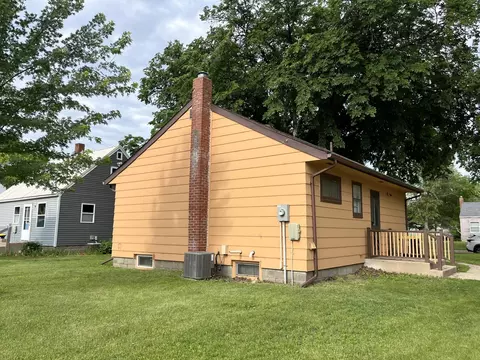 699 Drake, Windom, MN 56101 photo 23