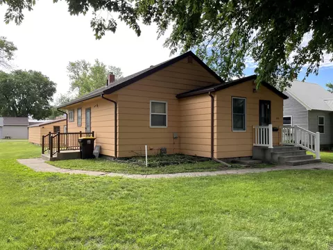 699 Drake, Windom, MN 56101 photo 21