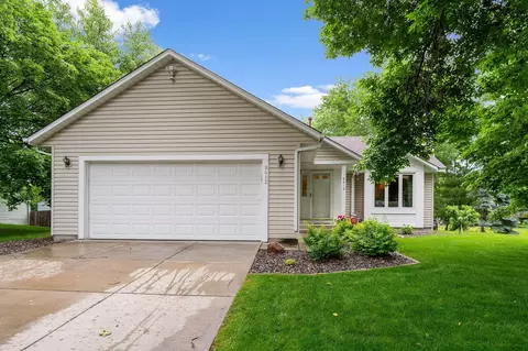 9412 Niagara Ln N, Maple Grove, MN 55369