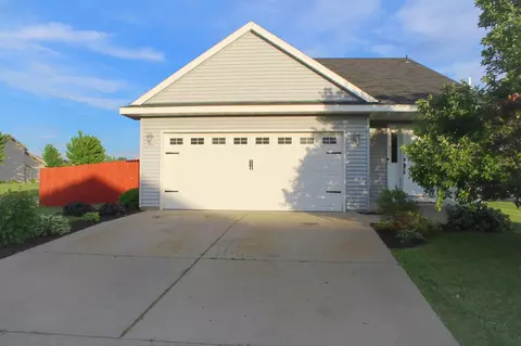 1070 Voyageur St, Saint Cloud, MN 56303