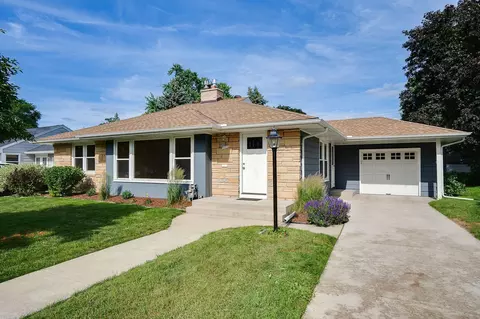4512 Abbott Ave N, Robbinsdale, MN 55422