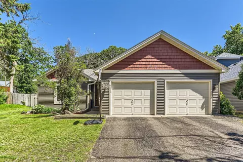 9833 Ilex St NW, Coon Rapids, MN 55433