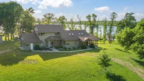 61630 Nutmeg Rd, Madison Lake, MN 56063