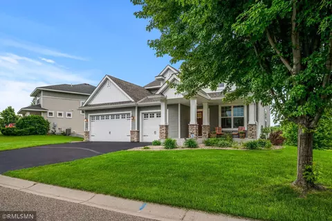 3393 White Pine Way, Stillwater, MN 55082