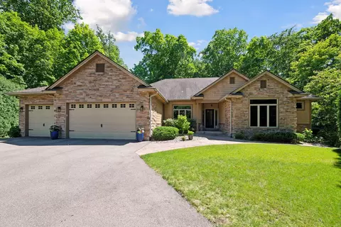 5995 Maple Frst, Minnetrista, MN 55364