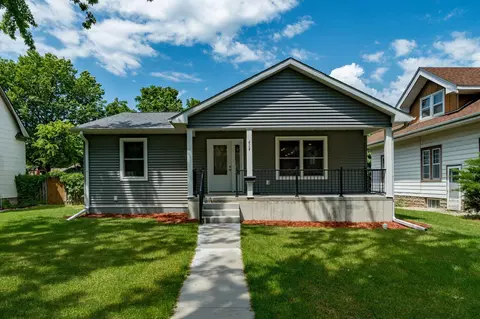 414 South Ave, North Mankato, MN 56003