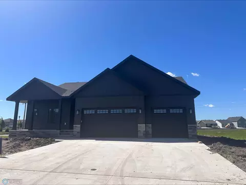 1103 Wildflower Pl W, West Fargo, ND 58078