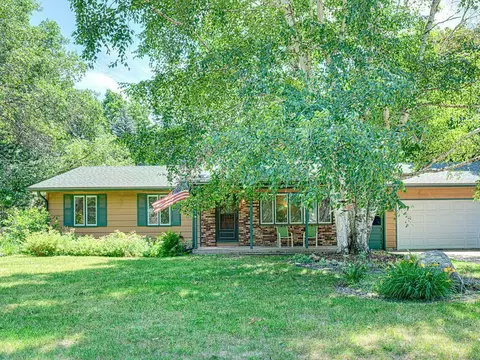 26935 Finley Ave, Wyoming, MN 55092