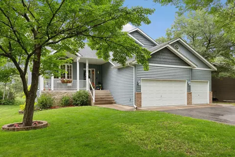 2571 Radisson Woods Dr NE, Blaine, MN 55449