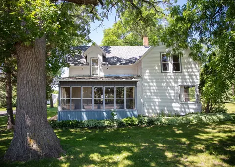 4004 Dakota St, Alexandria, MN 56308