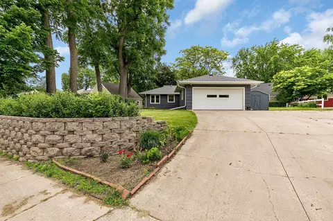 1041 Hill Rd, Willmar, MN 56201 photo 3