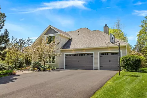 1195 Jennings Cove Rd, Minnetrista, MN 55364