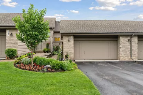 6296 Sequoia Cir, Eden Prairie, MN 55346