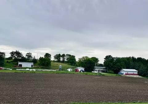 43764 State Hwy 44, Mabel, MN 55954
