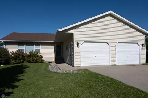 306 3rd St NW, Rothsay, MN 56579