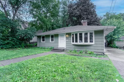 1508 Ivy Ave E, Saint Paul, MN 55106