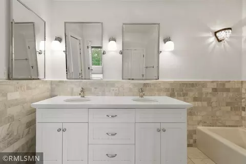 Bath - 1212 Newhall Dr, Faribault, MN 55021 photo 1 of 11