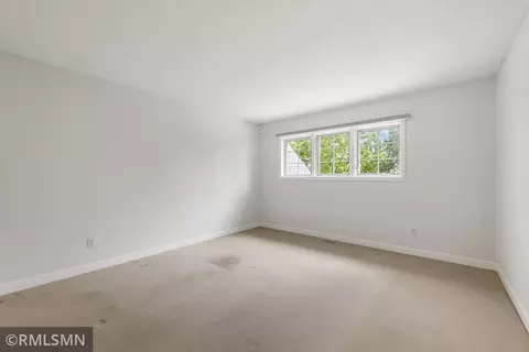 Bedroom - 1212 Newhall Dr, Faribault, MN 55021 photo 11 of 12