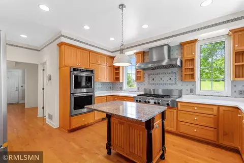 Kitchen - 1212 Newhall Dr, Faribault, MN 55021 photo 3 of 9